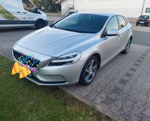 Volvo Volvo V40 D3 Geartronic Momentum Momentum Gebrauchtwagen