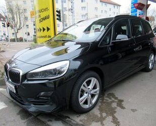 BMW BMW 218d Gran Tourer 7Sitzer Sportline Nav/AHK/Pan Gebrauchtwagen