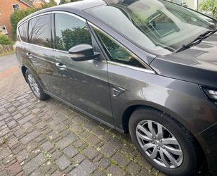 Ford Ford S-Max 2,0 EcoBlue Bi-Turbo 177kW Titanium Au. Gebrauchtwagen