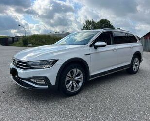 VW Volkswagen Passat Alltrack PANO LEDER HUD H&K Gebrauchtwagen