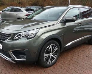 Peugeot Peugeot 5008 1.2*SHZ*PDC*CarPlay*Totwinkel Gebrauchtwagen