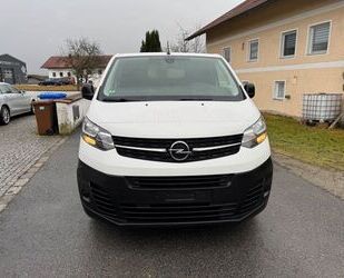 Opel Opel Vivaro Kasten Edition M L2 *NAVI*AHK* Gebrauchtwagen