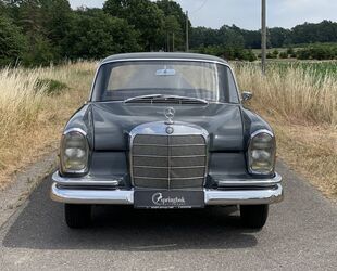 Mercedes-Benz Mercedes-Benz 220 SE Heckflosse *originaler Zustan Gebrauchtwagen