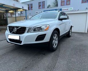 Volvo Volvo XC60 D3 AWD Momentum Gebrauchtwagen