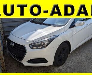 Hyundai Hyundai i40 cw 1.7 CRDi Kombi Classic Blue Gebrauchtwagen