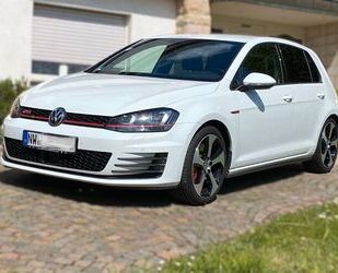 VW Volkswagen Golf 2.0 TSI BMT GTI Performance Gebrauchtwagen