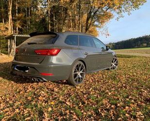 Seat Seat Leon 2.0 TSI CUPRA ST R 4Drive DSG Sondermode Gebrauchtwagen