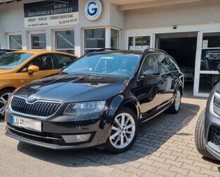 Skoda Skoda Octavia Combi Elegance DSG - Teilleder - NAV Gebrauchtwagen