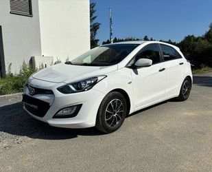 Hyundai Hyundai i30 1.4 Classic Klima/Allwetter/TÜV bis 0 Gebrauchtwagen