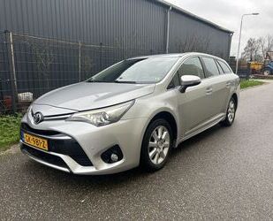 Toyota Toyota Avensis 1.6 D-4D-F Aspiration / leder / NAV Gebrauchtwagen