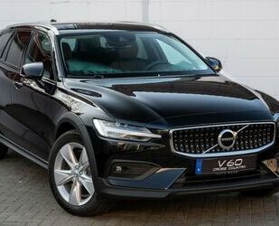 Volvo Volvo V60 CC B5 Benzin AWD BLIS Kamera Pilot Assis Gebrauchtwagen