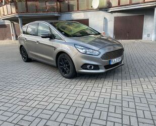 Ford Ford S-Max 7 sitzer 2,0 TDCi 110kW Titanium Gebrauchtwagen