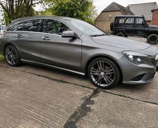 Mercedes-Benz Mercedes-Benz CLA 200 Shooting Brake+CarGarantie Gebrauchtwagen