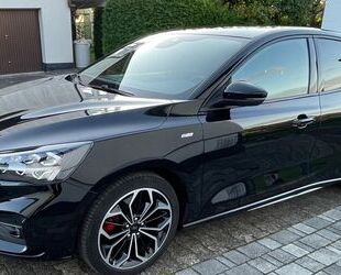 Ford Ford Focus ST-Line X 1.0 EcoBoost /Pano/ESD/Navi/B Gebrauchtwagen