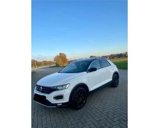 VW Volkswagen T-Roc 2.0 TSI DSG 4MOTION Sport /AHK / Gebrauchtwagen