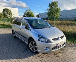 Mitsubishi Mitsubishi Grandis 2.4 Intense 7-Sitzer Intense Gebrauchtwagen