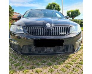 Skoda Skoda Octavia 2.0 TDI SCR DSG 4x4 RS Combi RS Gebrauchtwagen