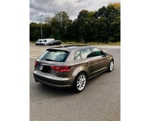 Audi Audi A3 1.4 TFSI Automatik getriebe Navigation 122 Gebrauchtwagen