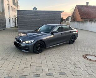 BMW BMW 320i M Sport Automatik M Sport Gebrauchtwagen