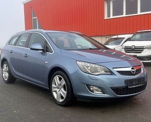 Opel Opel Astra J Sports Tourer Xenon Navi Leder Parkpi Gebrauchtwagen