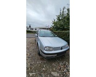 VW Volkswagen Golf 2.0 TSI KOMBI AUTOMATIK Gebrauchtwagen