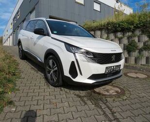 Peugeot Peugeot 5008 Allure Pack*NAVI*KAM*7SITZER Gebrauchtwagen