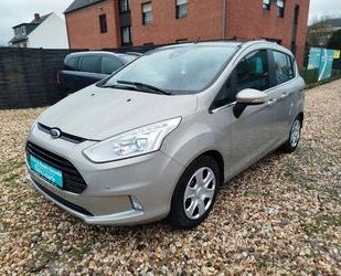 Ford Ford B-Max B-MAX Titanium*Temp.*St.-Sto.*AHK*Garan Gebrauchtwagen