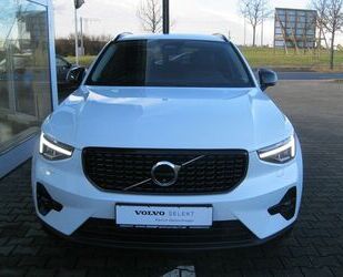 Volvo Volvo XC40 B4 Ultimate Dark PANO/Standhzg./AHK Gebrauchtwagen