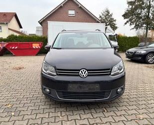 VW Volkswagen Touran Match Navi SHZ AHK Teilleder 6-G Gebrauchtwagen