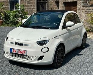 Fiat Fiat 500e Cabrio ICON 17Zoll 1Hand Kamera Sitzheiz Gebrauchtwagen