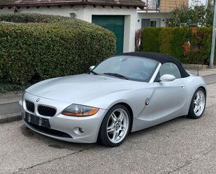 BMW BMW Z4 2.5i -Originalzustand-Leder-Klima-SHZ-PD Gebrauchtwagen