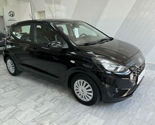 Hyundai Hyundai i10 1.0 Select PDC Shzg Allwetterbereifung Gebrauchtwagen