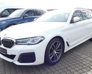 BMW BMW 520 i Touring M Sport Navi Panorama Kamera Led Gebrauchtwagen