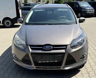 Ford Ford Focus Turnier 2.0 TDCi DPF Aut. Titanium Gebrauchtwagen