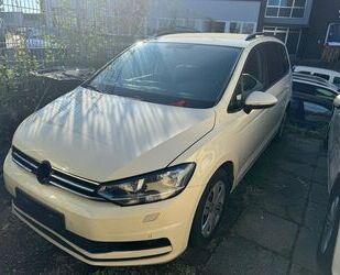 VW Volkswagen Touran Highline BMT/Start-Stopp 110 KW Gebrauchtwagen