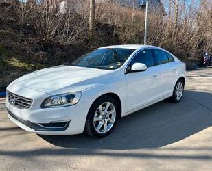 Volvo Volvo S60 D4 181 Momentum Aut. Gebrauchtwagen