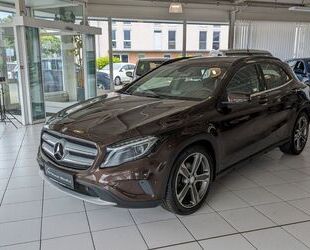 Mercedes-Benz Mercedes-Benz GLA 200 Style *Bi-Xenon*Leder*PDC*Na Gebrauchtwagen