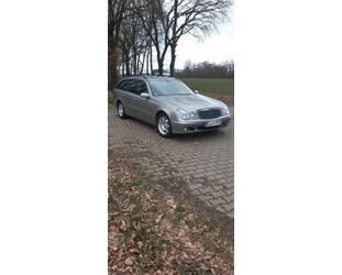 Mercedes-Benz Mercedes-Benz E 220 CDI T ELEGANCE AHK, Klima, S Gebrauchtwagen