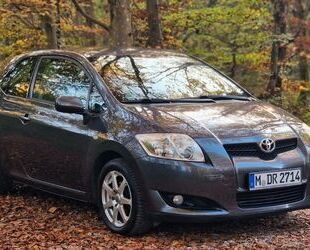 Toyota Toyota Auris 1.6 VVT-i Sol + Alus Gebrauchtwagen