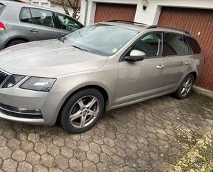 Skoda Skoda Octavia 2.0 TDI CLEVER Combi CLEVER Gebrauchtwagen