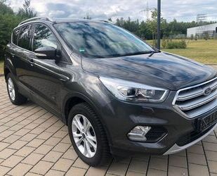 Ford Ford Kuga 1,5 EcoBoost 4x4 129kW Titanium Autom. . Gebrauchtwagen