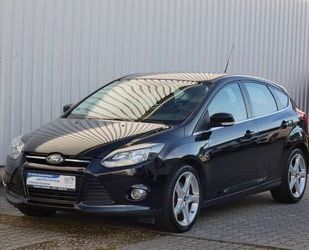 Ford Ford Focus Lim. Titanium-1. Hand-Klima-Leder-Navi Gebrauchtwagen