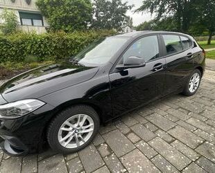 BMW BMW 118i Advantage Advantage, 8fach bereift Gebrauchtwagen