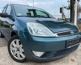 Ford Ford Fiesta 1.4 16V Ghia Gebrauchtwagen