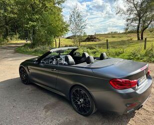 BMW BMW M4 Cabrio Sonderlack Frozen Grey Scheckheft Gebrauchtwagen