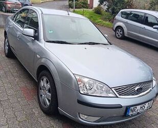 Ford Ford Mondeo 1,8 92 kW Ghia Ghia Gebrauchtwagen