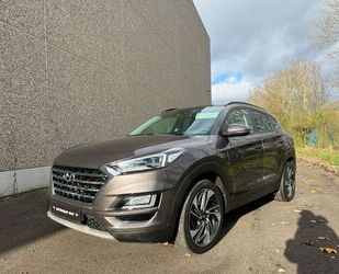 Hyundai Hyundai Tucson Premium 4WD/1HND/PANO/AHK/TOTE-SPUR Gebrauchtwagen