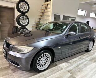 BMW BMW 320i Lim. *PDC*SHZ*Tempomat*2Z-Klimaautomatik* Gebrauchtwagen