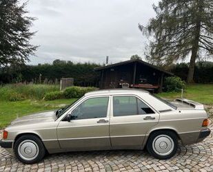 Mercedes-Benz Mercedes-Benz 190E 2,0 Schalter 1.Hand rostfrei 13 Gebrauchtwagen