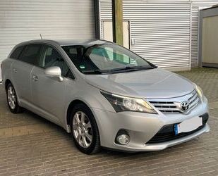 Toyota Toyota Avensis /Euro5/AHK/Kamera/ Automatik Editio Gebrauchtwagen